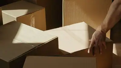 Экспедитор не в ту страну отправил вещи казахстанца , фото - Новости Zakon.kz от 15.03.2023 10:06