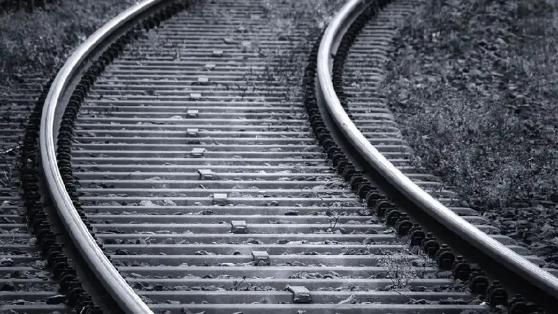 4 вагона сошли с рельсов в Атырауской области