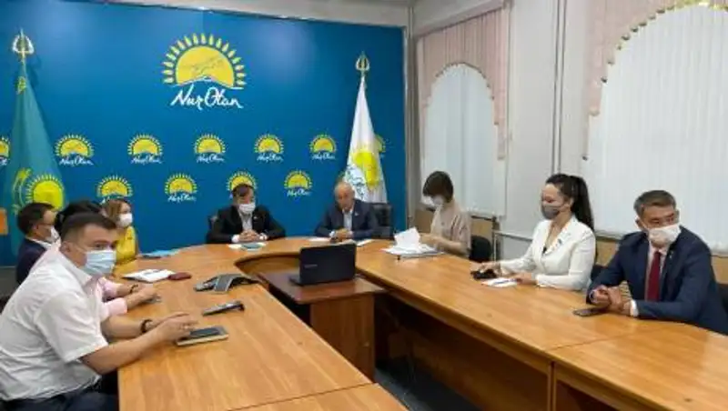 Депутатская фракция Nur Otan в ЗКО встретилась с мажилисменами
