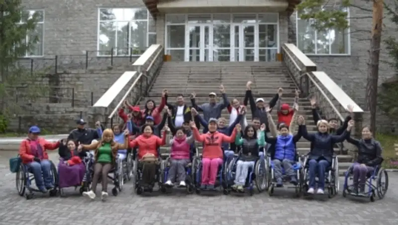 Лагерь активной реабилитации для людей с инвалидностью открылся в столице