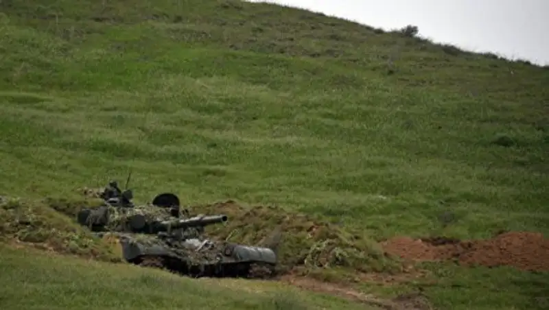 В Баку заявили о 30 нарушениях перемирия в Карабахе за сутки