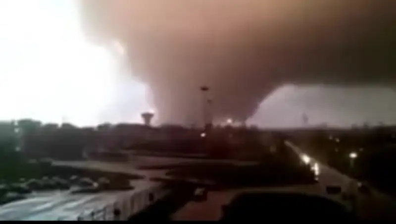 В Италии в результате урагана с торнадо погибли два человека