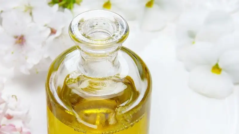 Духи с ароматом алматинского апорта создала парфюмер