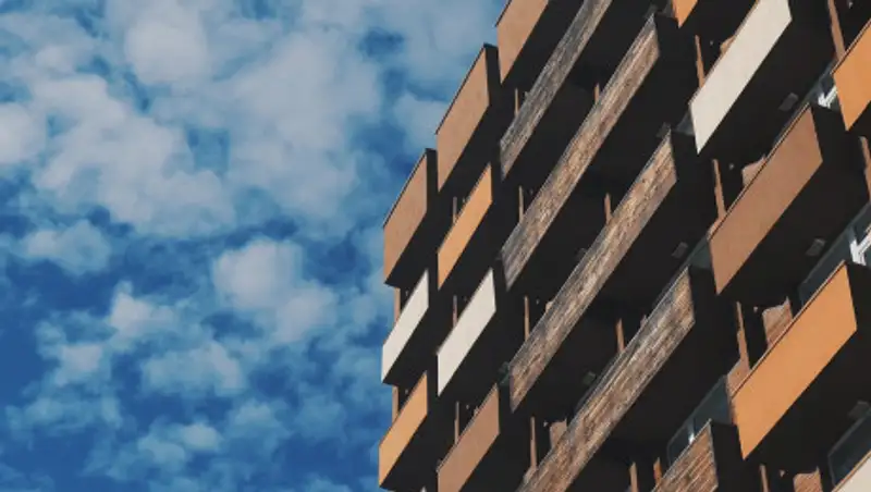 Копили на однокомнатную 12 лет. В столице 250 семей не могут заселиться в свои квартиры