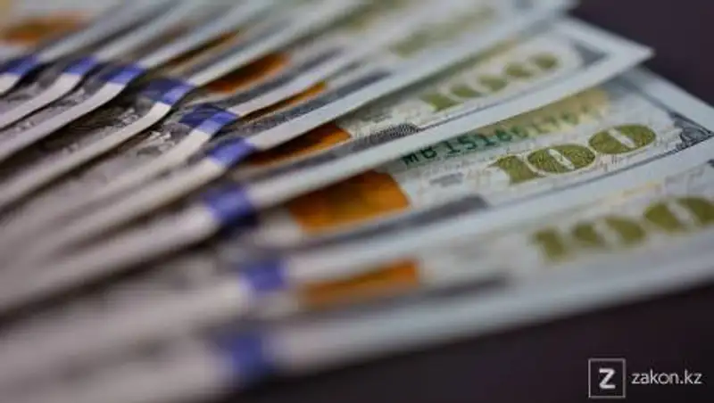 Курс доллара продолжает расти