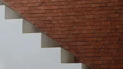 Уголовное дело возбудили после падения школьника с лестницы в Астане, фото - Новости Zakon.kz от 25.09.2023 14:19