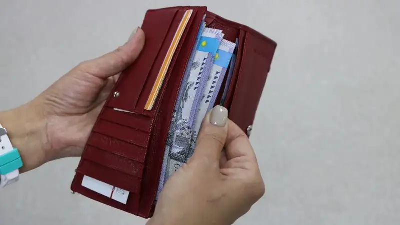 Перевела миллион тенге по ошибке: суд вынес решение