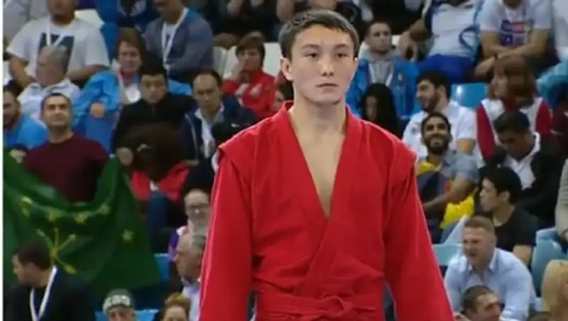 Казахстанец Есет Куанов стал чемпионом мира по самбо