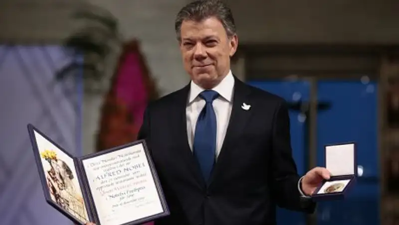 Президенту Колумбии вручена Нобелевская премия мира за 2016 год
