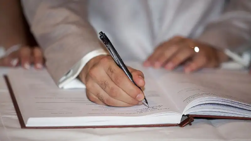 Правила расторжения брака хотят изменить