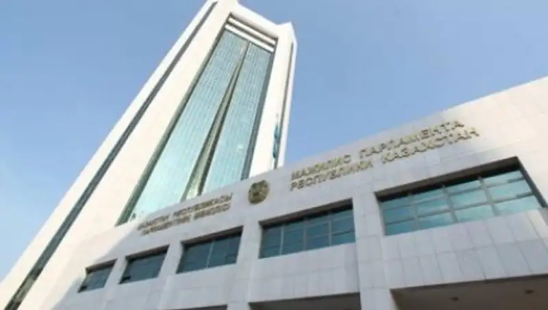 Пленарное заседание Мажилиса Парламента РК