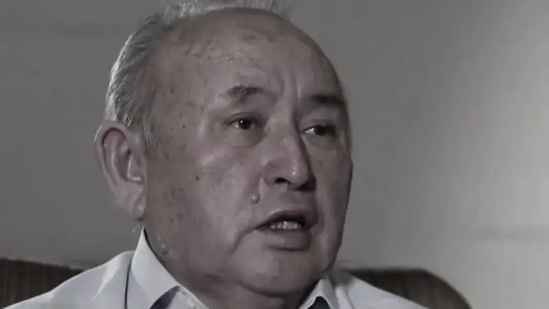 Токаев выразил соболезнования в связи со смертью поэта Несипбека Айтулы