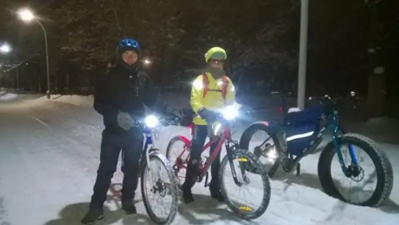 Алматинских велосипедистов не испугали лютые морозы