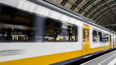 Брюссель, мужчина толкнул женщину под поезд, фото - Новости Zakon.kz от 16.01.2022 17:56