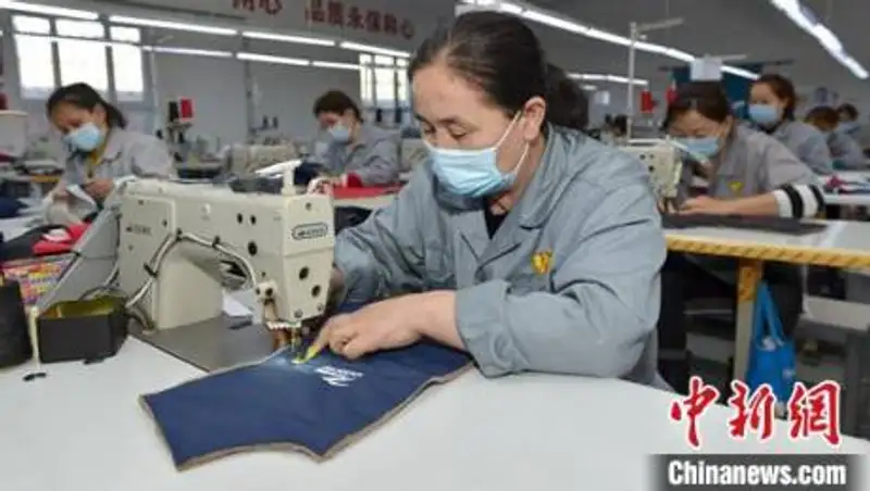 Cпортивную одежду для Зимней Олимпиады-2022 сшили в Синьцзяне