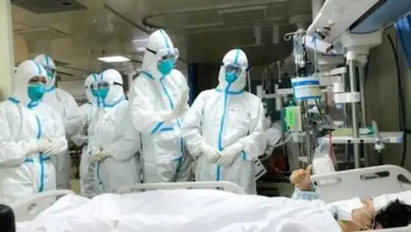 Миру пообещали нехватку миллионов врачей из-за пандемии