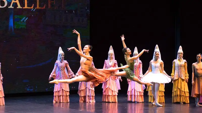 Кто может претендовать на получение молодежной госпремии  "Дарын"