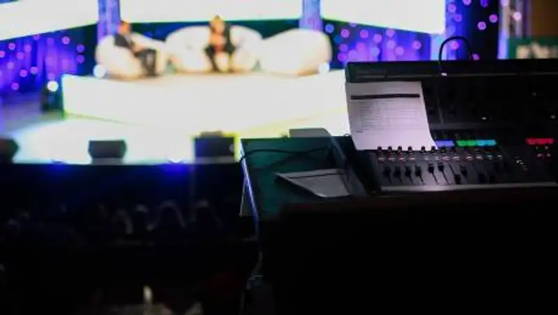 В России напомнили нормы доступности ТВ-контента для инвалидов по слуху