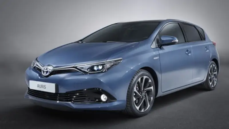 Toyota обновила хэтчбек и универсал Auris