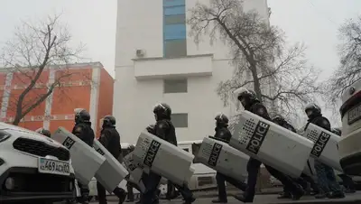 рк, беспорядки, дкнб, задержание, пытки, фото - Новости Zakon.kz от 14.03.2022 11:01