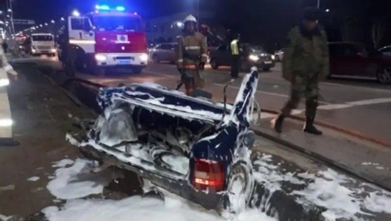 В Шымкенте автомобиль разорвало на части: пострадали 7 человек
