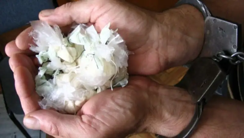 В Алматинской области наркоторговцы пропитывали наркотики ядом