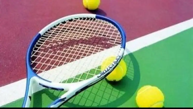 Казахстанец Петров вышел в 1/4 финала парного разряда турнира серии ITF в Астане