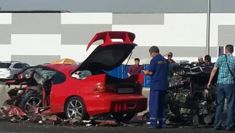 В Алматы машины смяло всмятку в результате ДТП