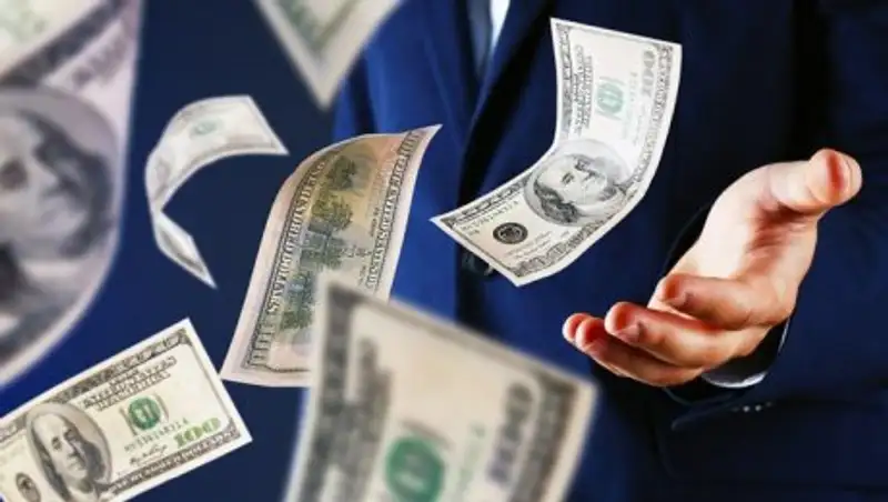 Число миллиардеров в мире за десять лет почти удвоилось