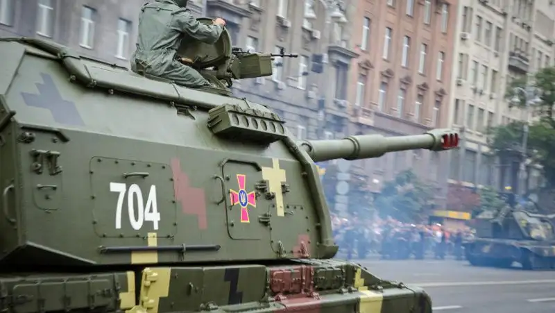 Ситуация в Украине: Макрон и Зеленский договорились, Германия не хочет платить за газ в рублях