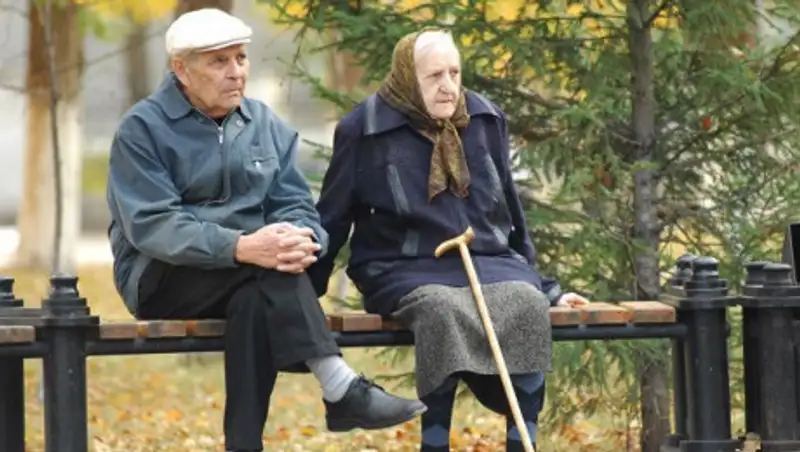 Женщина украла более трех миллионов тенге у пенсионеров и инвалидов