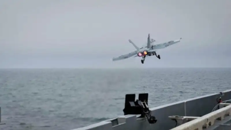 СМИ: США не исключают переброски в Южную Корею атомного авианосца