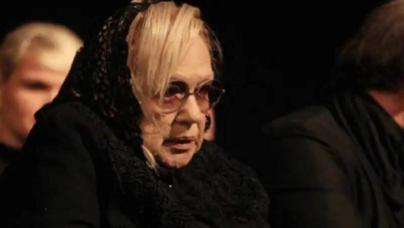 Названа причина смерти Галины Волчек