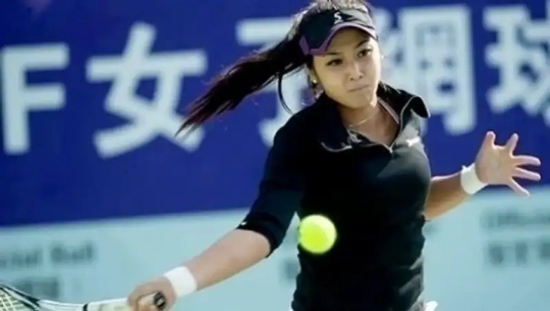 Шведова и Дияс выиграли матчи на Кубке Федераций