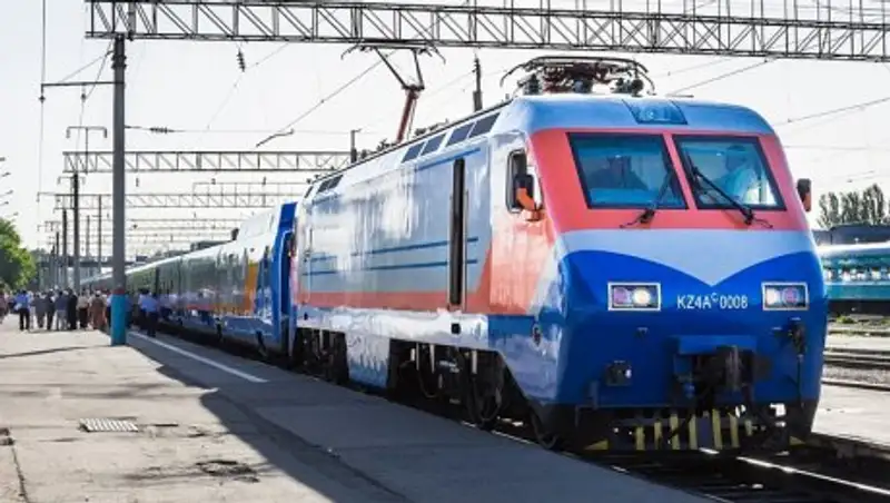 В Атырауской области пьяный безбилетник пырнул ножом проводника «Тальго»