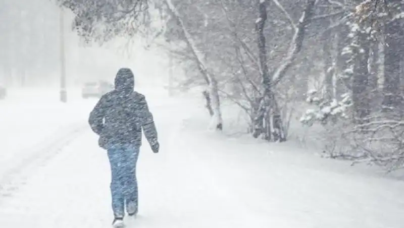 Штормовое предупреждение объявлено в ряде регионов Казахстана