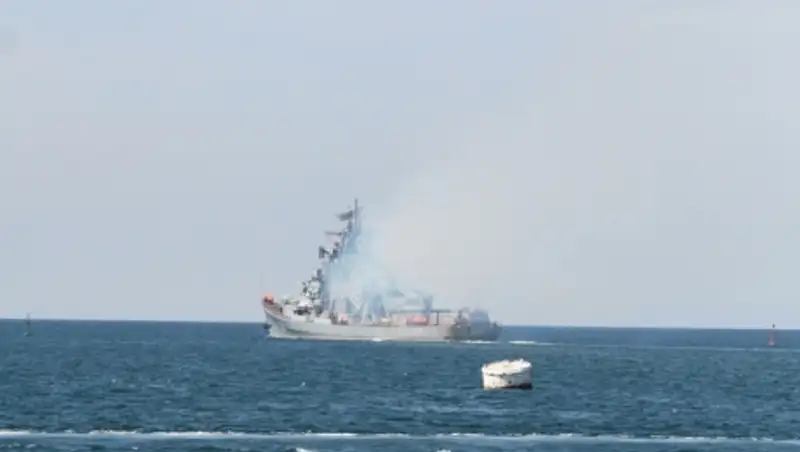 Российский корабль не стрелял в турецкий сейнер в Эгейском море, утверждает владелец судна