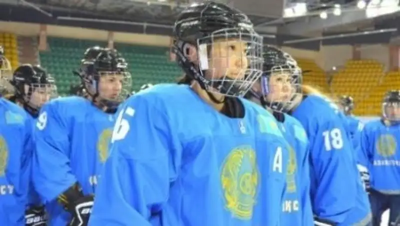 Хоккеистки Казахстана неожиданно уступили Японии