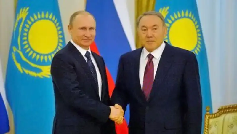 Путин и Назарбаев обсудили подготовку к саммитам ОДКБ и ЕАЭС