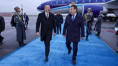 Ильхам Алиев прилетел в Астану
