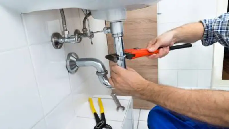 Лжесантехник обворовывал квартиры в Темиртау