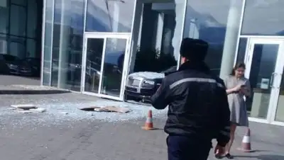 кадр видео, фото - Новости Zakon.kz от 24.09.2018 09:36