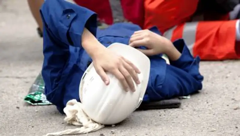 В Шымкенте рабочий сорвался с 11-ого этажа