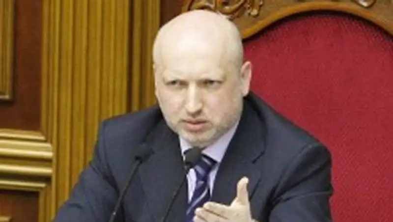 Турчинов и Яценюк предложили провести круглые столы национального единства