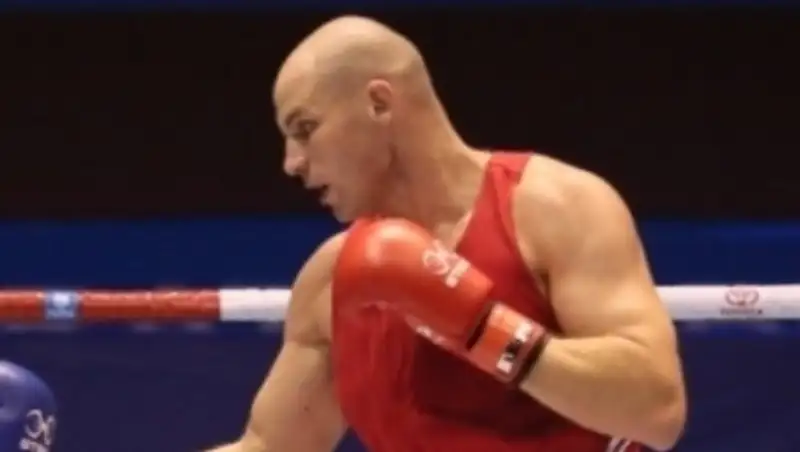 Иван Дычко — второй казахстанец в полуфинале чемпионата мира