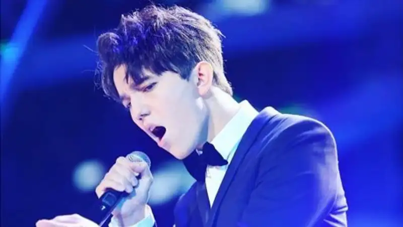 Димаш Кудайберген покорил жюри и зрителей на "Новой волне" в Сочи