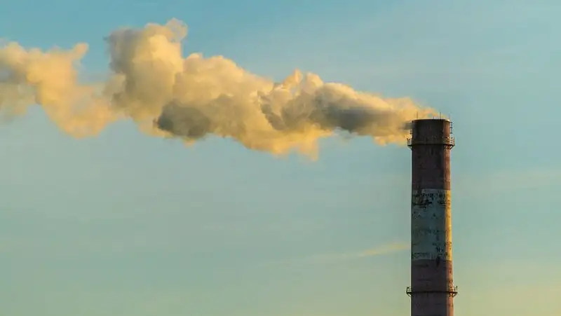 Смог в Усть-Каменогорске: детей не выпускают на улицу