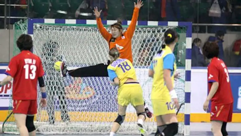 Гандболистки Казахстана стали первыми в группе