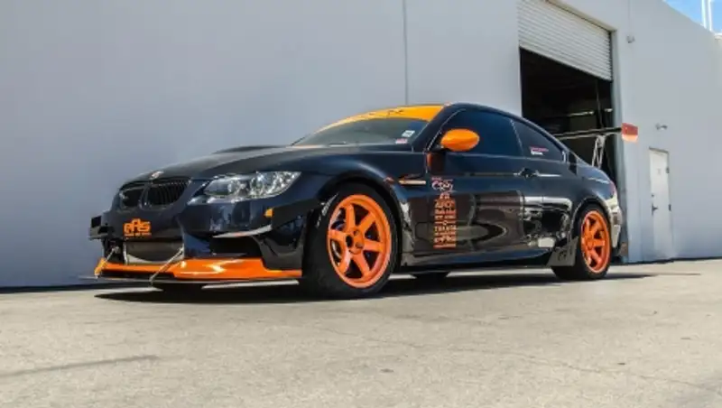 Гоночный BMW M3 от European Auto Source