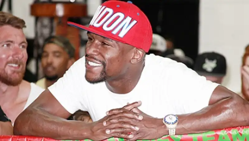 Флойд Мэйуэзер выбрал соперника на последний бой в карьере